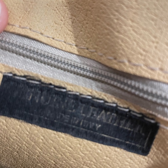 Genuine Leather Small Gray Crossbody Purse Made in Italy 🇮🇹 Florence - Picture 4 of 10